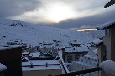 Apartamentos Gorbea Suites - Sierra Nevada