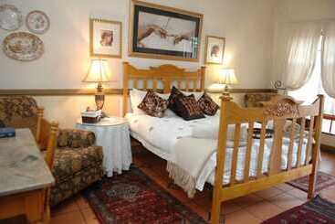 تختخواب و صبحانه A Tapestry Garden Guest House