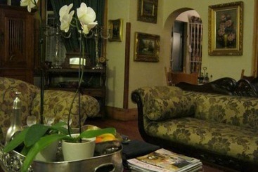 تختخواب و صبحانه A Tapestry Garden Guest House