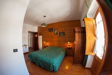 تختخواب و صبحانه Da Nonna Li Rooms And Breakfast