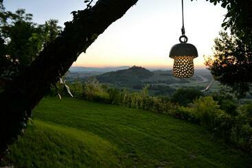 Castello Di Granarola Relais   Adults Friendly