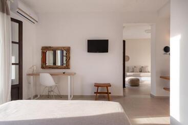 هتل Aella Residence
