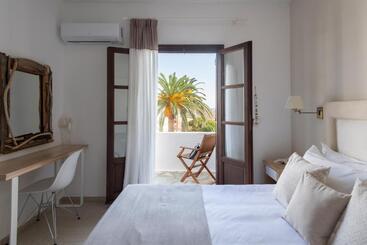 هتل Aella Residence