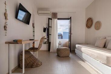 هتل Aella Residence