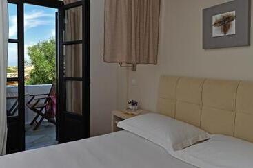 هتل Aella Residence