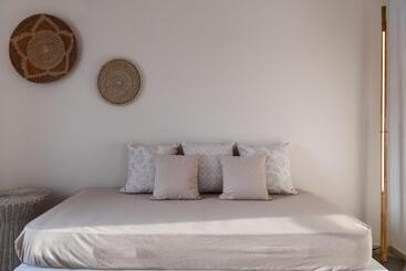 هتل Aella Residence