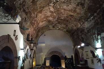 هتل Agriturismo Monte Due Torri