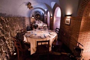 هتل Agriturismo Monte Due Torri