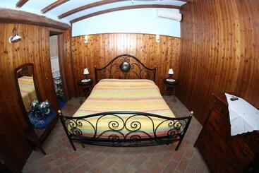 هتل Agriturismo Monte Due Torri