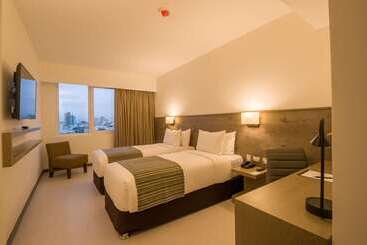 هتل Best Western Plus Urban Larco