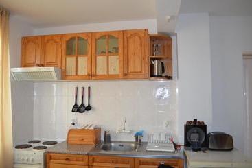 هتل Bravo 1 Apartments