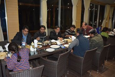 هتل Chinar Family Resort