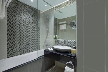 هتل Damac Maison Distinction