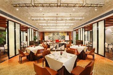 هتل Hualuxe Wuxi Taihu, An Ihg