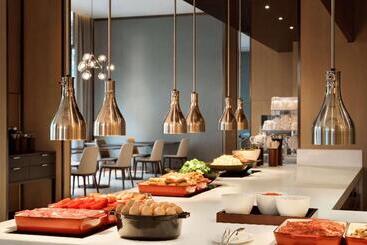 هتل Hyatt House Shanghai Hongqiao Cbd