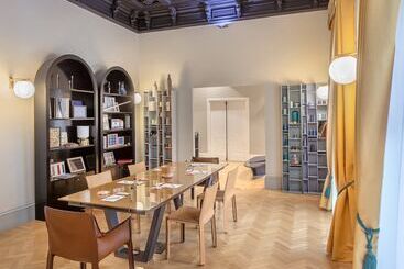 هتل Indigo Milan   Corso Monforte, An Ihg