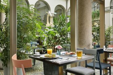 هتل Indigo Milan Corso Monforte, An Ihg