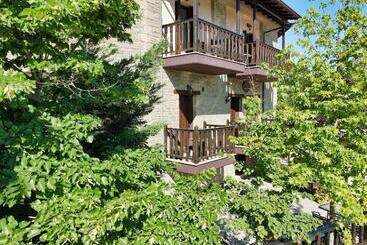 호텔 Guesthouse Iridanos