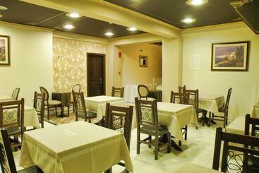 호텔 Guesthouse Iridanos