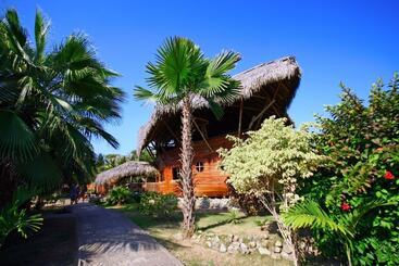 هتل La Barquita Beach Hostel