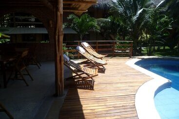 هتل La Barquita Beach Hostel