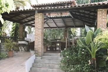 هتل Capital O La Joya Del Lago