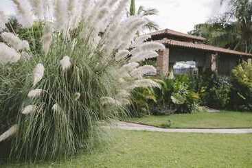 هتل Capital O La Joya Del Lago