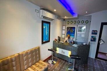 هتل Newtown Inn