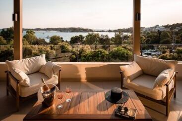 هتل Somewhere Vouliagmeni