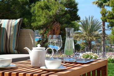 هتل Somewhere Vouliagmeni