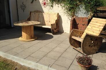 هتل Willows B&b