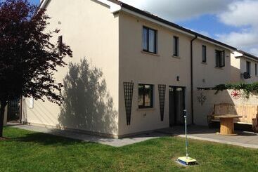 هتل Willows B&b