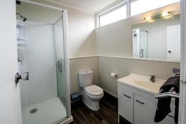 مُتل Aura Accommodation