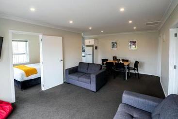 مُتل Aura Accommodation