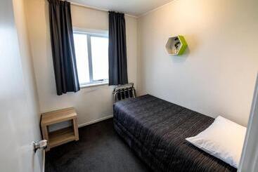 مُتل Aura Accommodation