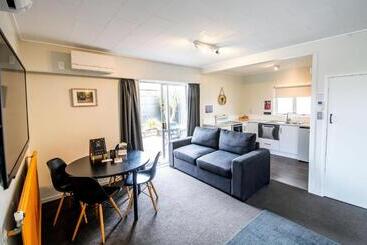 مُتل Aura Accommodation