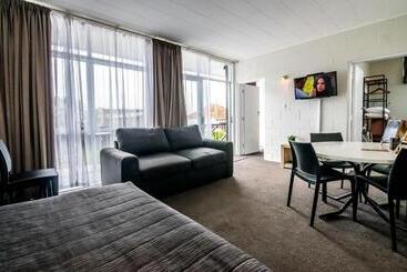مُتل Aura Accommodation