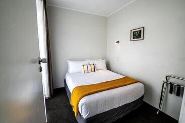 مُتل Aura Accommodation