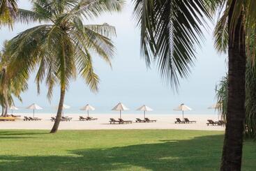 استراحتگاه Uga Bay   Pasikuda