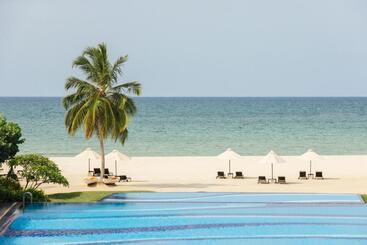 استراحتگاه Uga Bay   Pasikuda