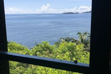 South Point Villas Cerf Island