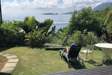 South Point Villas Cerf Island