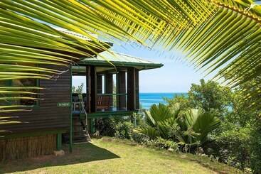 South Point Villas Cerf Island