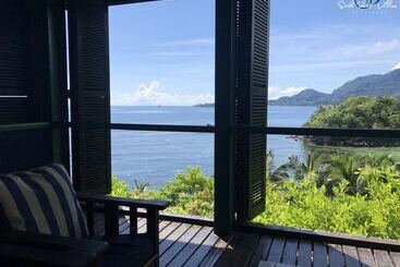 South Point Villas Cerf Island