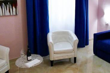 تختخواب و صبحانه Cairoli Exclusive Rooms & Suite