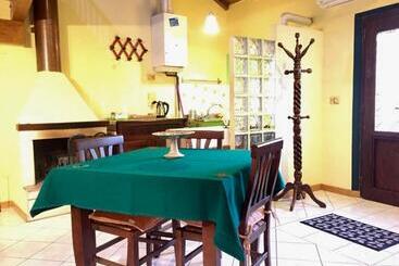 تختخواب و صبحانه Casa Fiorita