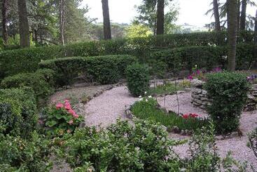 تختخواب و صبحانه Casa Fiorita