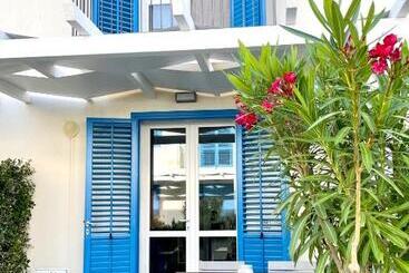 Cala Azzurra Macari Bed And Breakfast And Holidays House