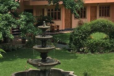 Grand Hotel Panajachel
