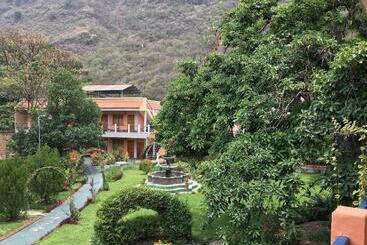 Grand Hotel Panajachel